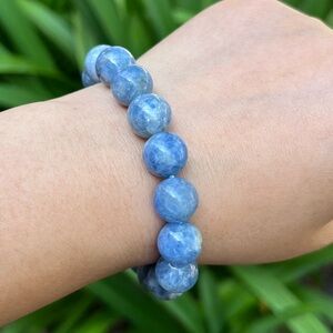 11.5mm stretchable blue kyanite‎ bracelet